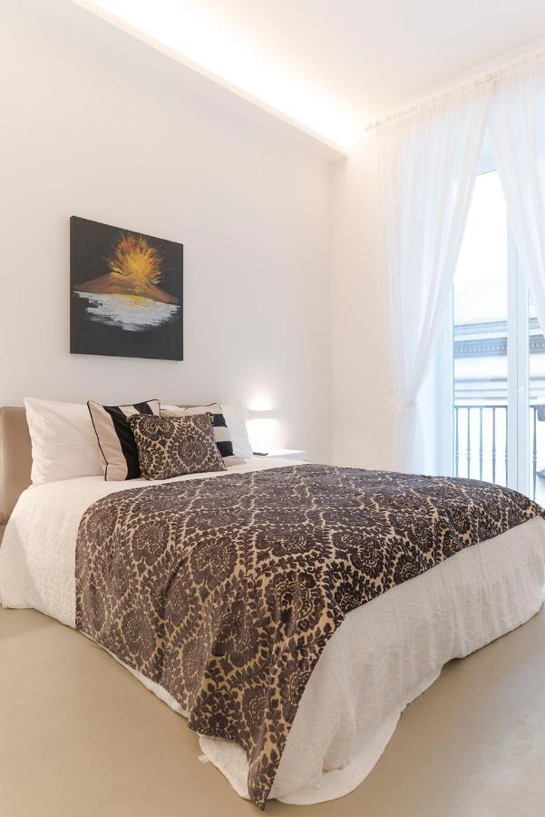 A Misura Duomo Rooms & Apartment - Ls Accommodations Napoli Esterno foto