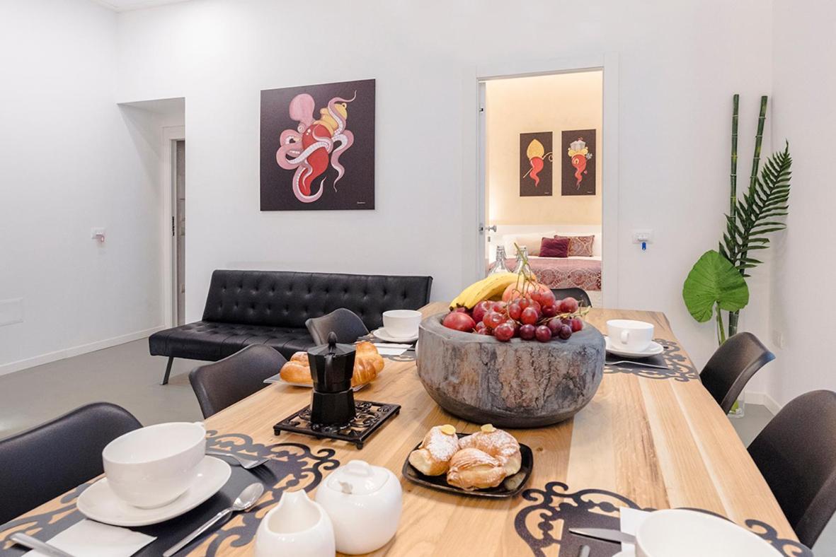 A Misura Duomo Rooms & Apartment - Ls Accommodations Napoli Esterno foto