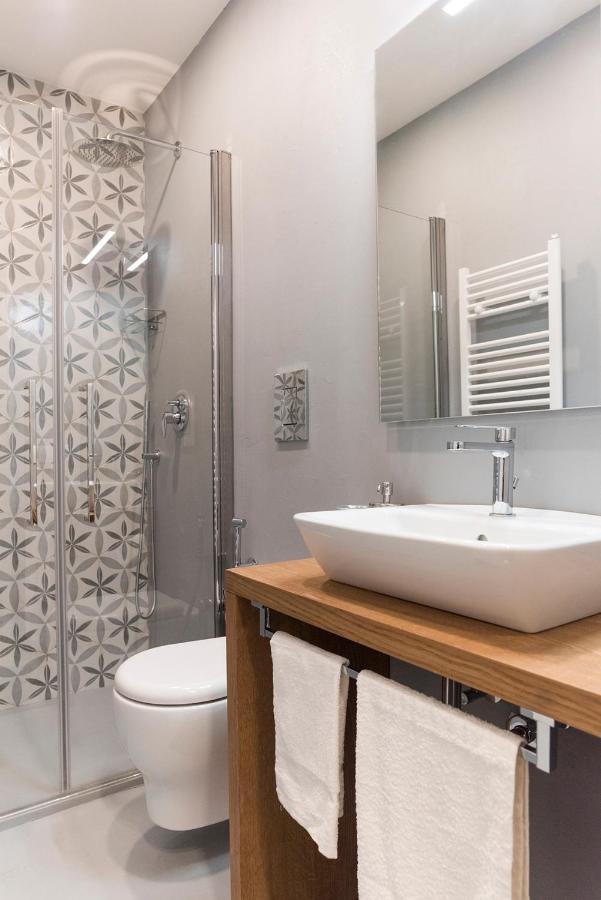 A Misura Duomo Rooms & Apartment - Ls Accommodations Napoli Esterno foto