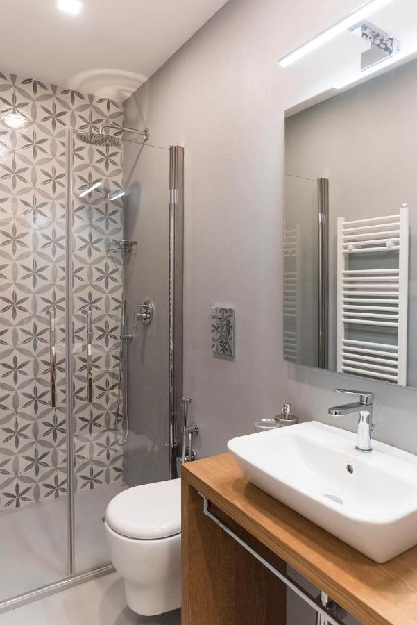 A Misura Duomo Rooms & Apartment - Ls Accommodations Napoli Esterno foto